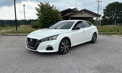 2019 Nissan Altima SR
