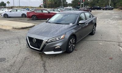 2022 Nissan Altima SV