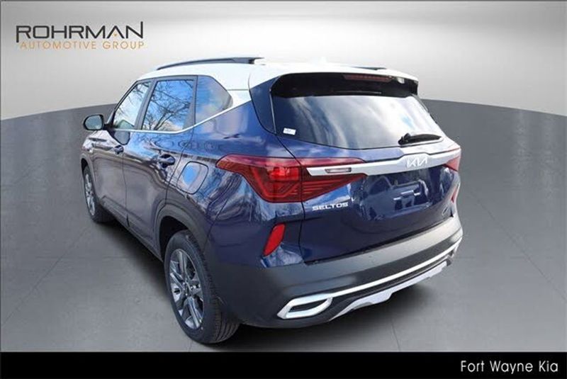 2023 Kia Seltos — a typically priced live listing