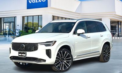 2026 Volvo XC90 Plus Bright