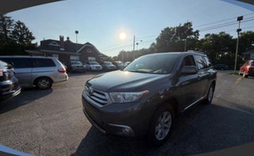 2013 Toyota Highlander Base