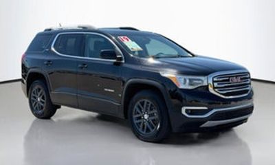 2019 GMC Acadia SLT 1