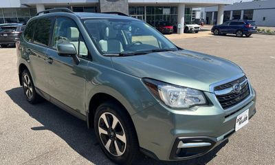 2017 Subaru Forester Premium ES