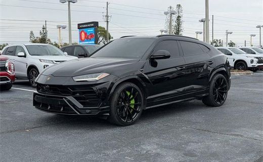 2022 Lamborghini Urus