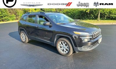 2015 Jeep Cherokee Sport