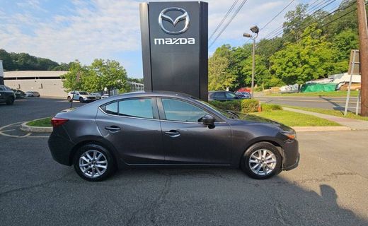 2018 Mazda MAZDA3 Sport