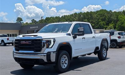 2026 GMC Sierra HD Pro