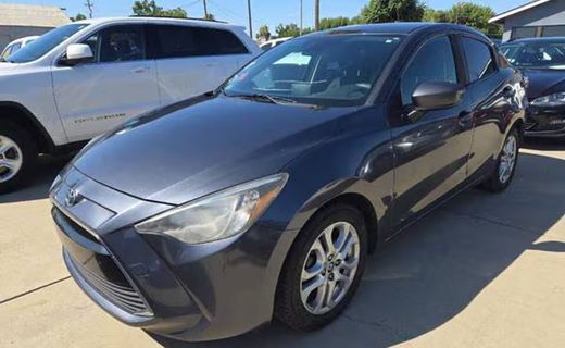 2017 Toyota Yaris IA Base