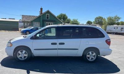 2005 Dodge Caravan grand Base C V
