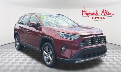 2019 Toyota RAV4 LTD HV Canada