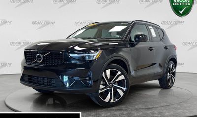 2024 Volvo XC40 Plus Dark