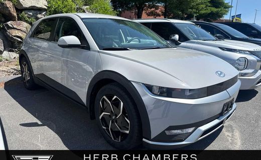 2024 Hyundai Ioniq 5 SE