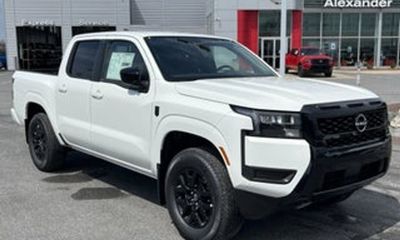 2026 Nissan Frontier SV