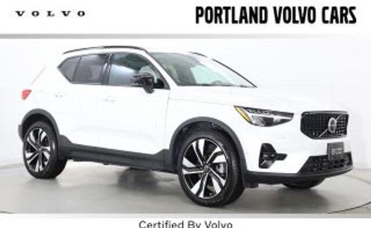 2026 Volvo XC40 Plus Dark