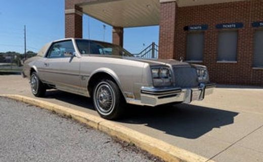 1985 Buick Riviera Luxury