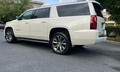 2015 Chevrolet Suburban LTZ