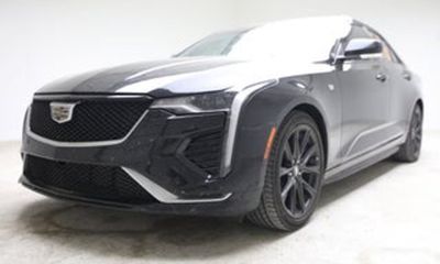 2023 Cadillac CT4 Sport