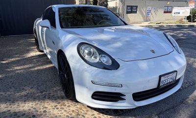 2016 Porsche Panamera