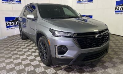 2023 Chevrolet Traverse RS