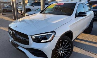 2022 Mercedes-Benz GLC-Class GLC300