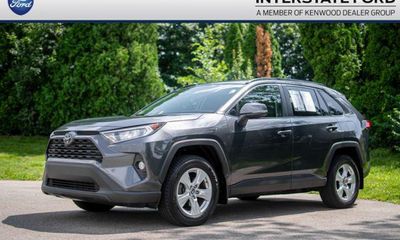 2019 Toyota RAV4 XLE Premium