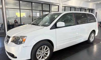 2014 Dodge Grand Caravan R T