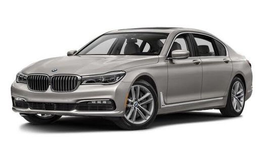 2016 BMW 750i