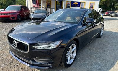 2019 Volvo S90 Momentum