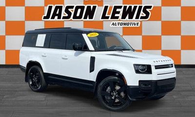 2025 Land Rover Defender 130 X Dynamic