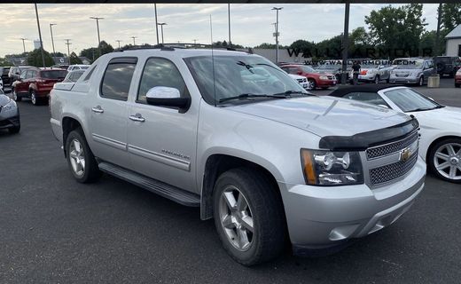 2011 Chevrolet Avalanche LS
