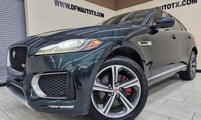 2017 Jaguar F-Pace S