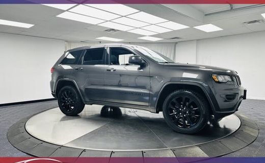 2020 Jeep Grand Cherokee Laredo