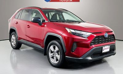 2023 Toyota RAV4 LE
