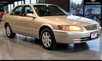 1999 Toyota Camry LE V6