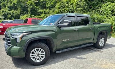 2023 Toyota Tundra SR5