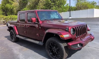 2021 Jeep Gladiator Overland
