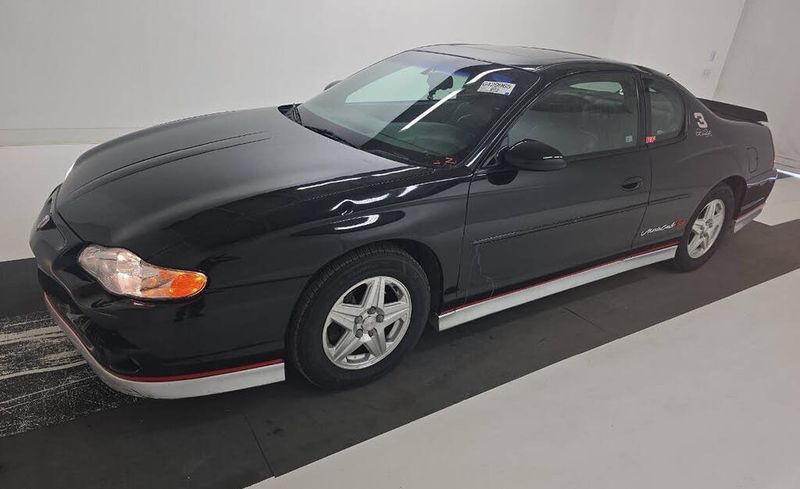 Representative 2002 Chevrolet Monte Carlo photo