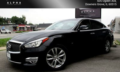 2015 Infiniti Q70 37