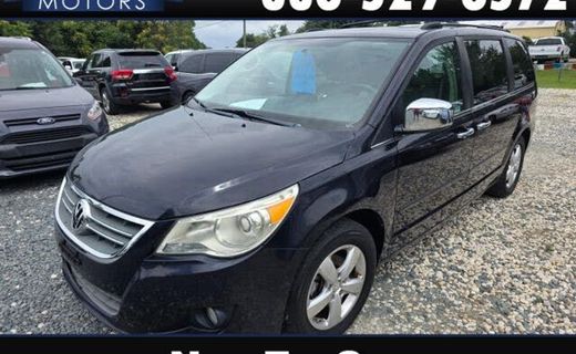 2010 Volkswagen Routan SEL Premium