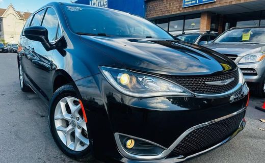 2017 Chrysler Pacifica Touring L
