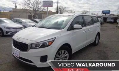 2016 Kia Sedona L LOW Level