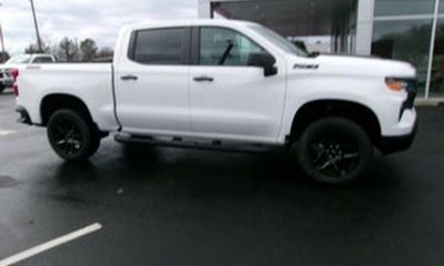 2024 Chevrolet Silverado Trail Boss Custom