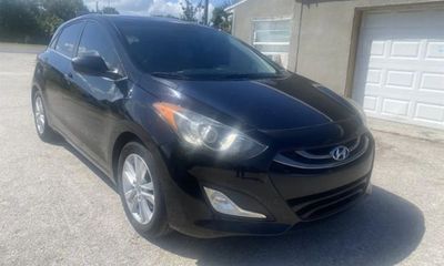 2014 Hyundai Elantra STD Style Tech