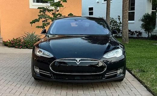 2015 Tesla Model S 85d