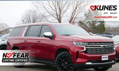 2023 Chevrolet Suburban Premier