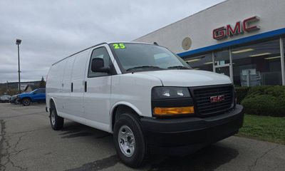 2025 GMC Savana EXT