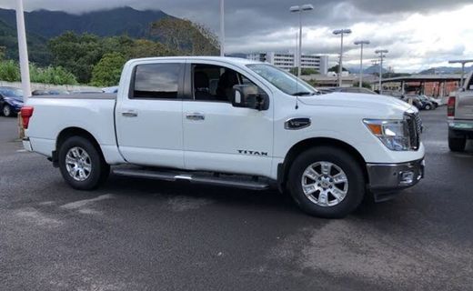 2017 Nissan Titan SV