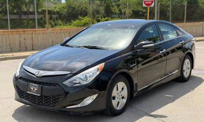 2012 Hyundai Sonata Middle Level