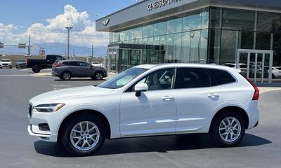 2021 Volvo XC60 Momentum