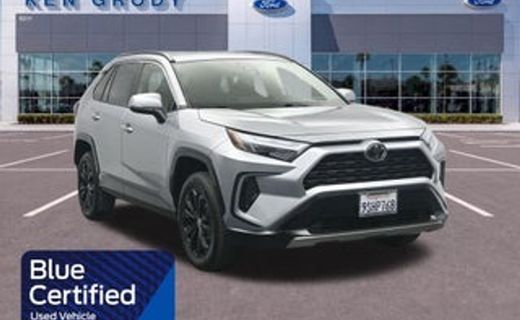 2025 Toyota RAV4 LE